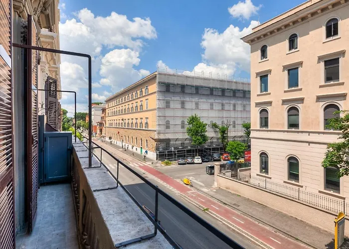Aletheia Elite - Elegant 2 Br
